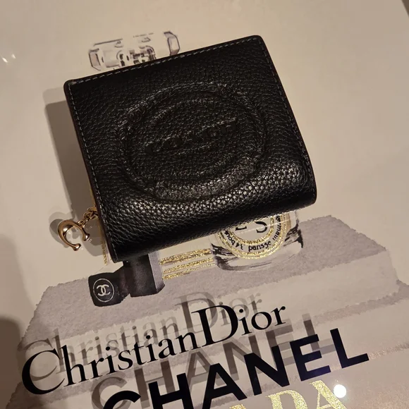 Black Leather Wallet - Picture 2 of 4